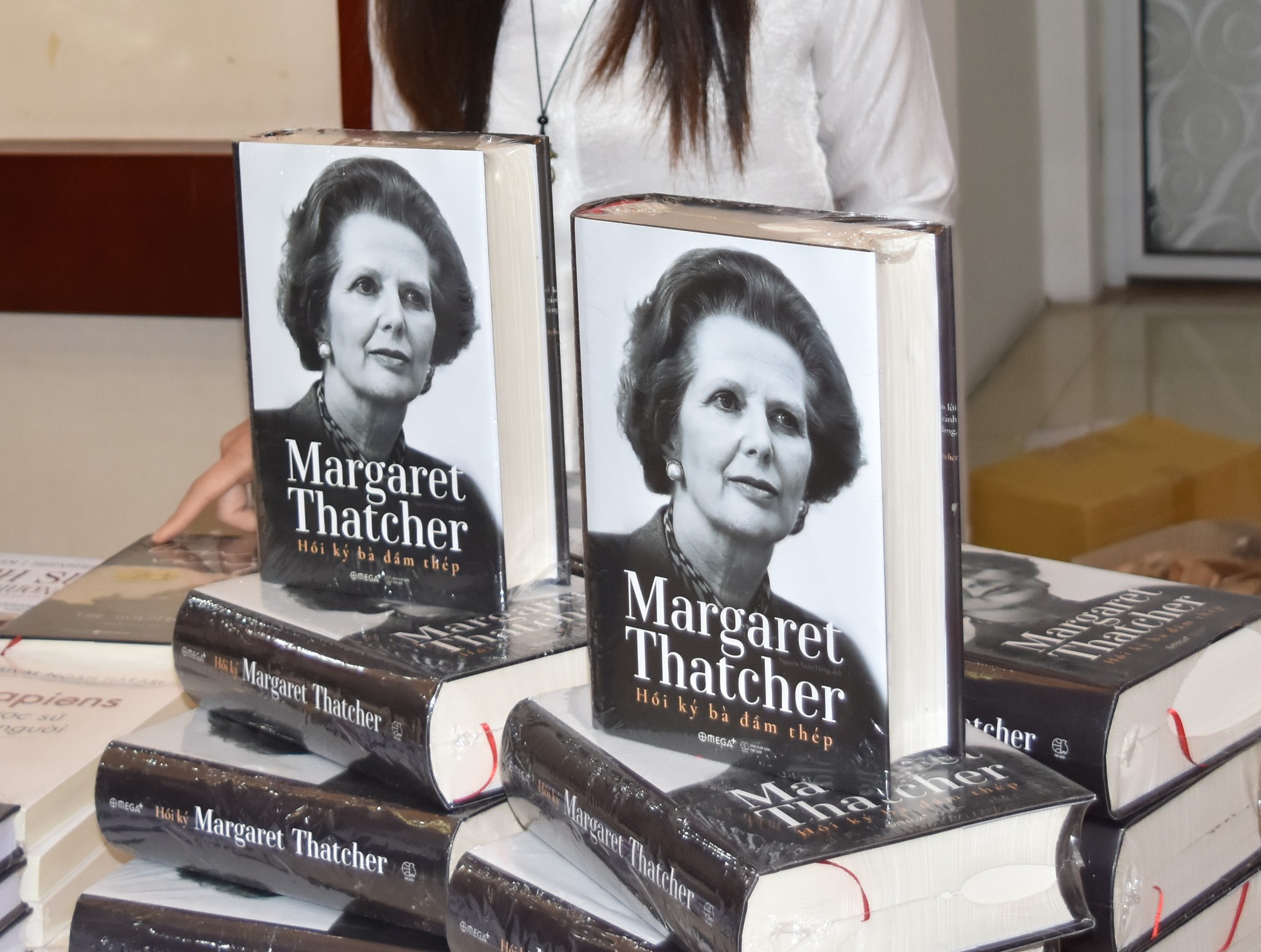 Ra mắt cuốn sách ngàn trang về "bà đầm thép" Thatcher
