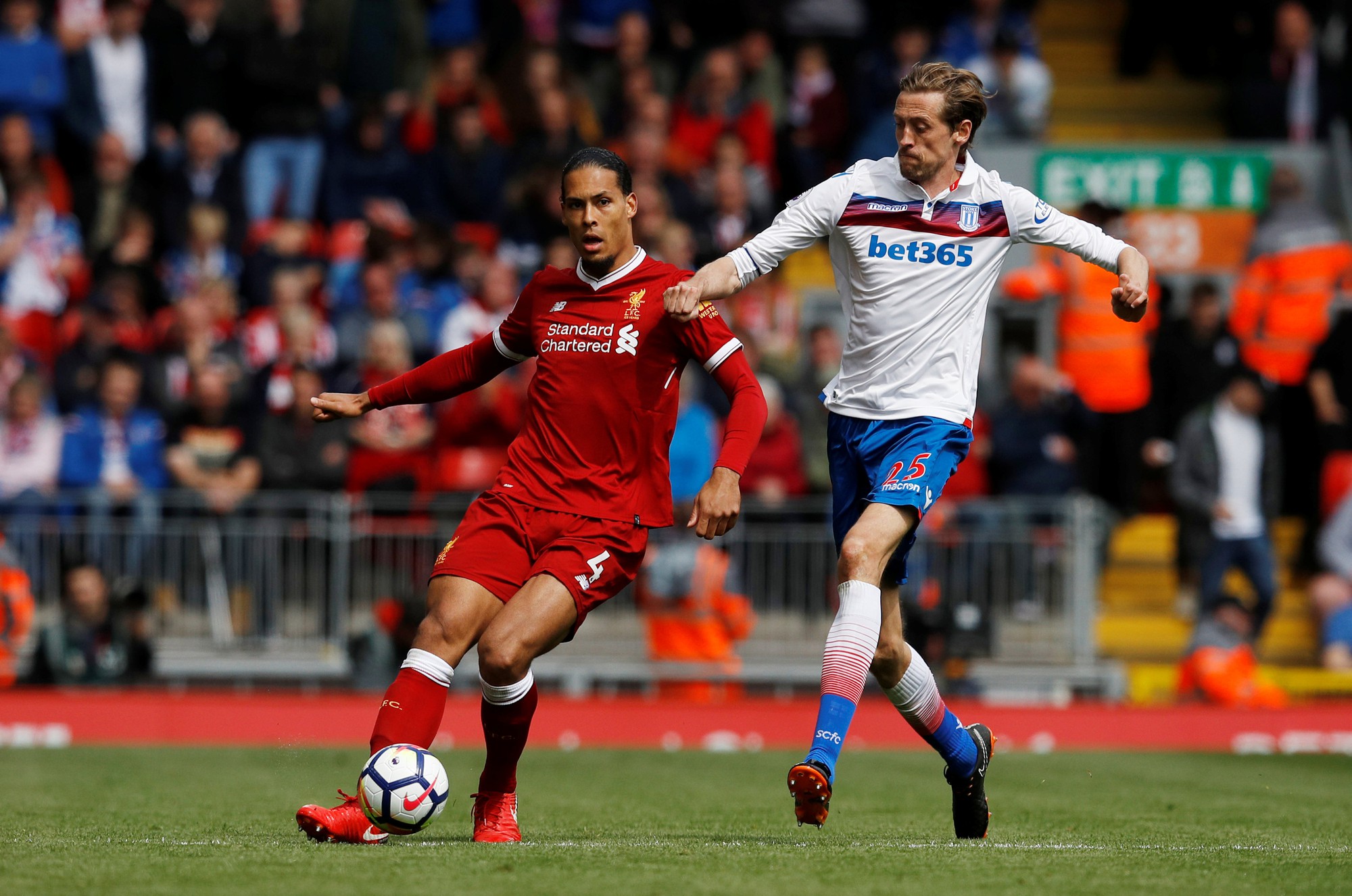 Liverpool bị cầm hòa, Salah vuột cơ hội phá kỷ lục ghi bàn - Ảnh 4.