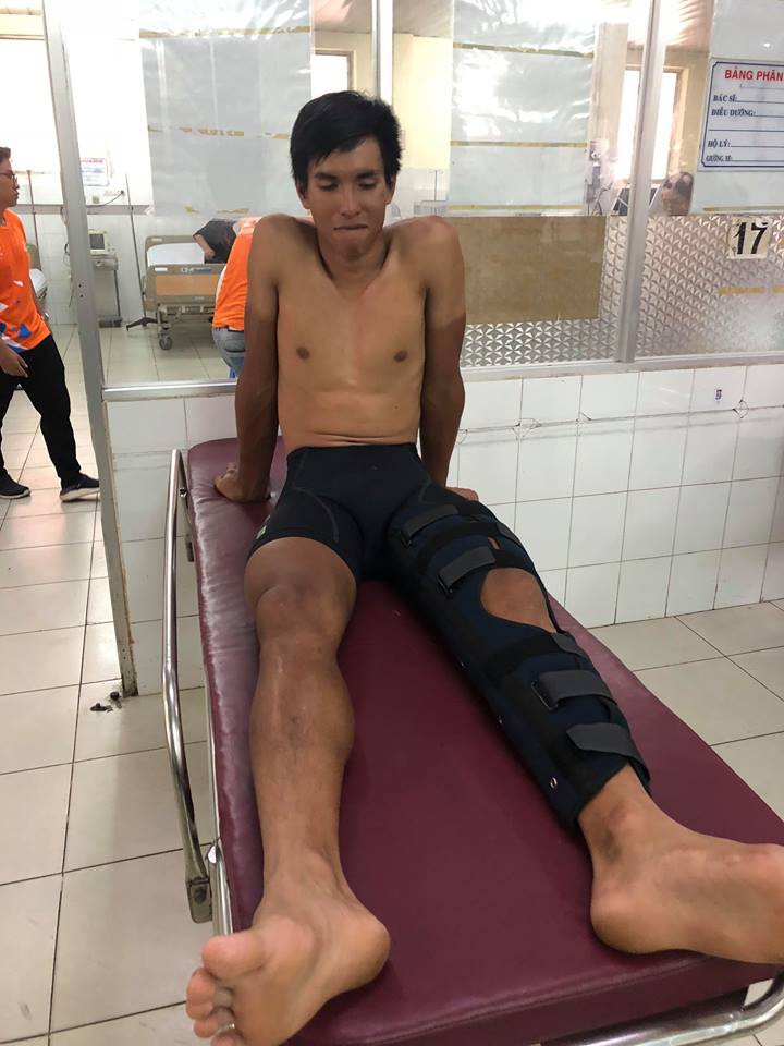 Thêm 1 tay đua và 1 trọng tài rời đường đua vào bệnh viện - Ảnh 6.