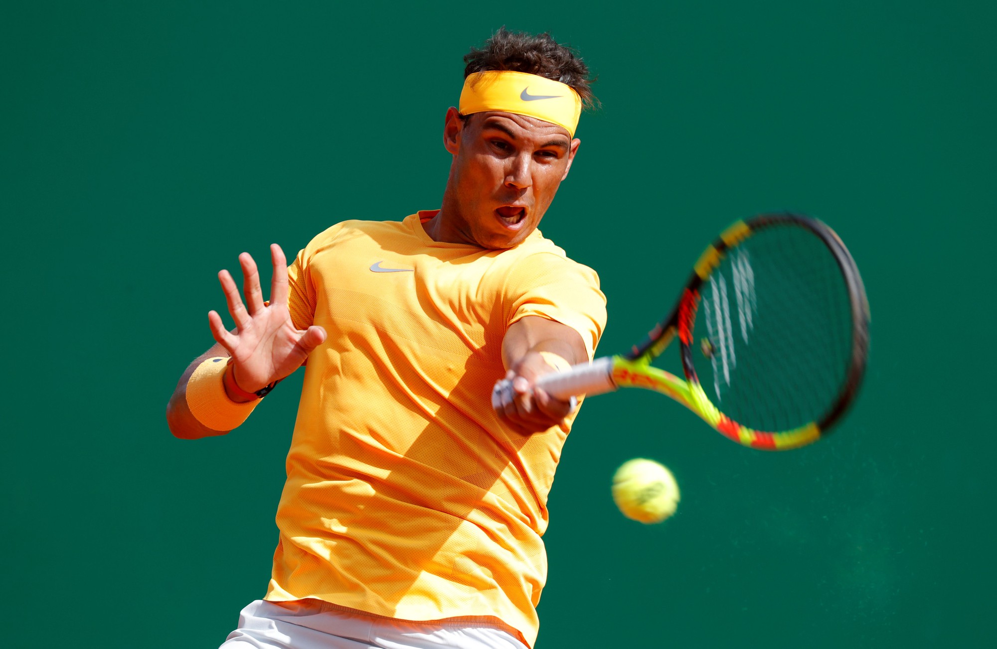 Rafael Nadal lập kỷ lục 400 trận thắng tr&ecirc;n s&acirc;n đất nện - Ảnh 4.