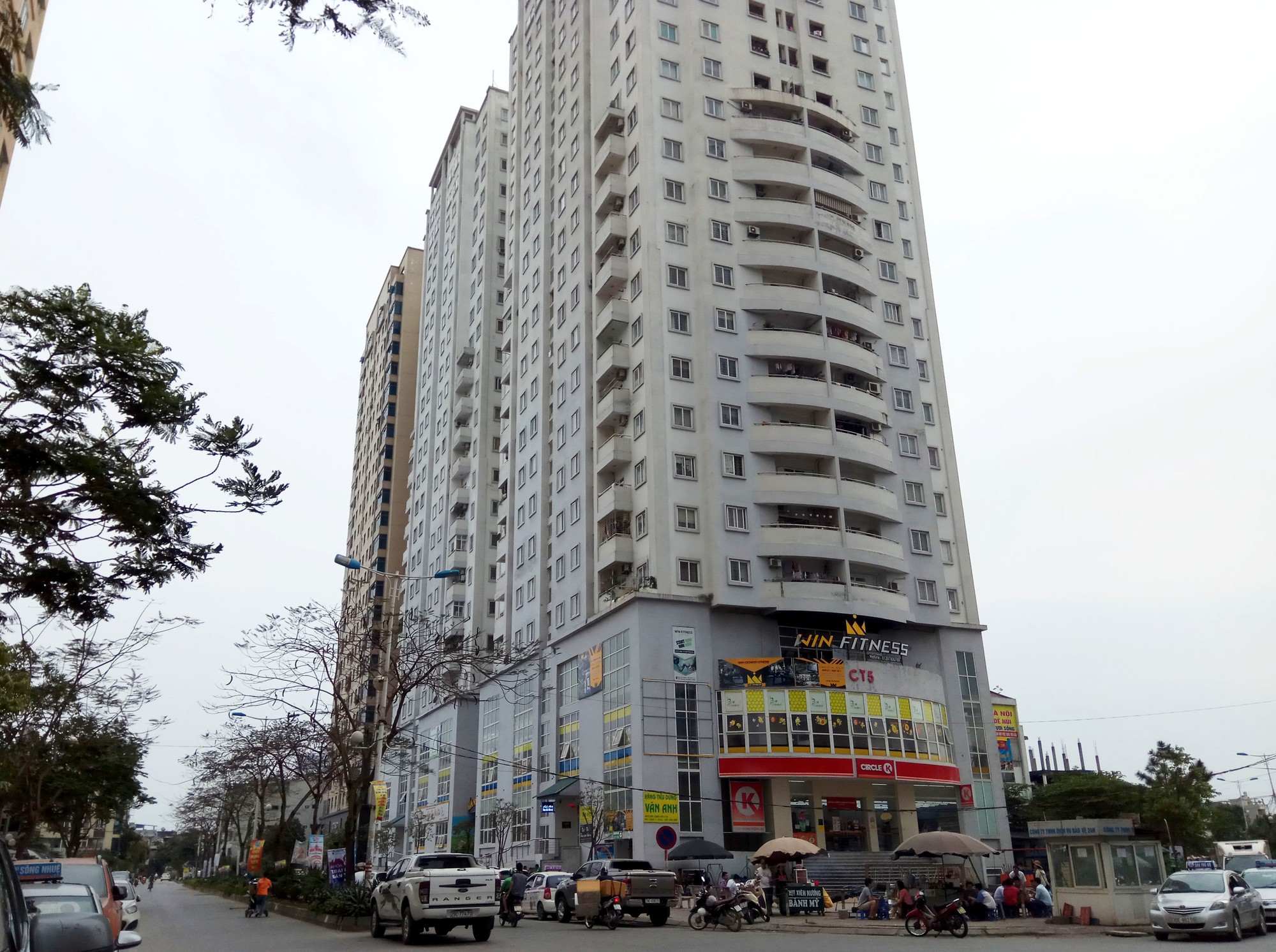 Hạ chuẩn PCCC l&agrave; đ&ugrave;a với lửa! - Ảnh 1.