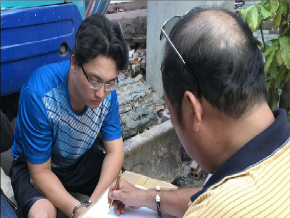 TP HCM: Thanh ni&ecirc;n sắm &ocirc; t&ocirc; bu&ocirc;n thuốc l&aacute; lậu - Ảnh 1.