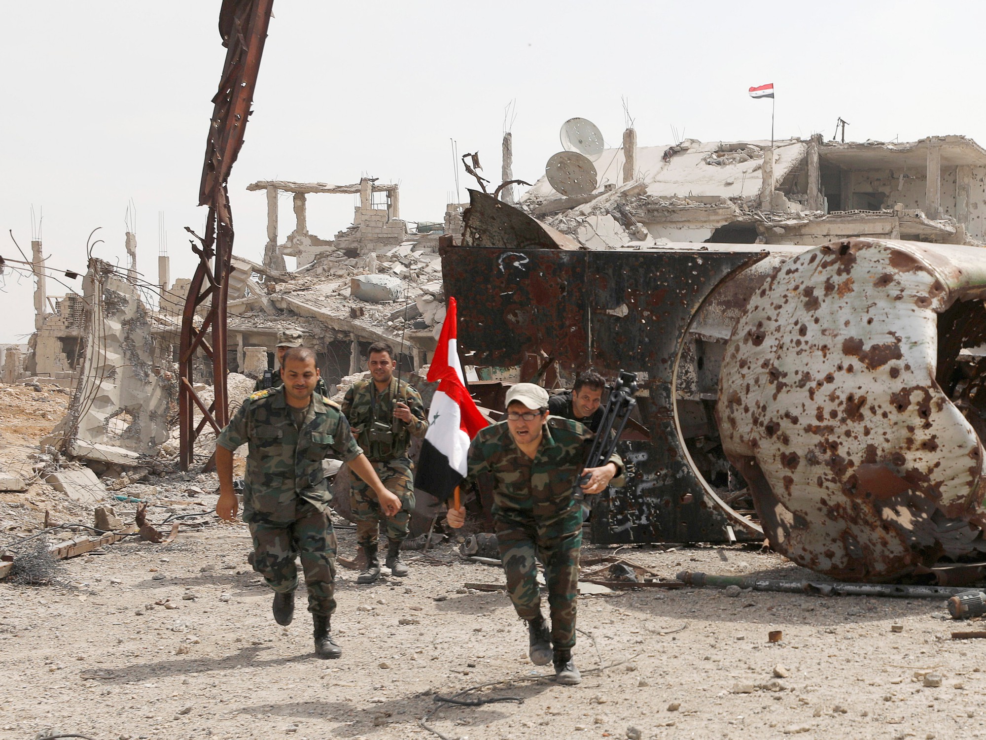 Quân đội Syria siết vòng vây quanh trại tị nạn Palestine