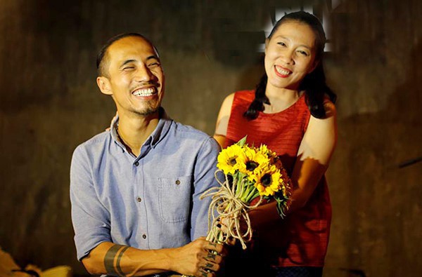 Những bà vợ giới showbiz làm gì khi chồng lăng nhăng?