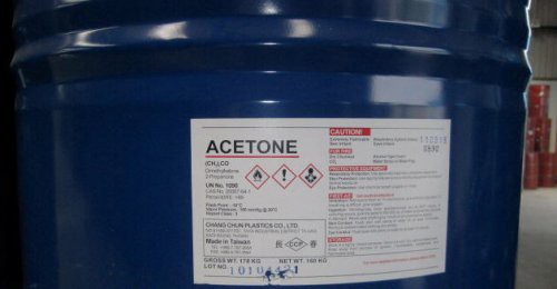 Bác sĩ nói gì qua vụ học sinh uống nước giẻ lau bảng