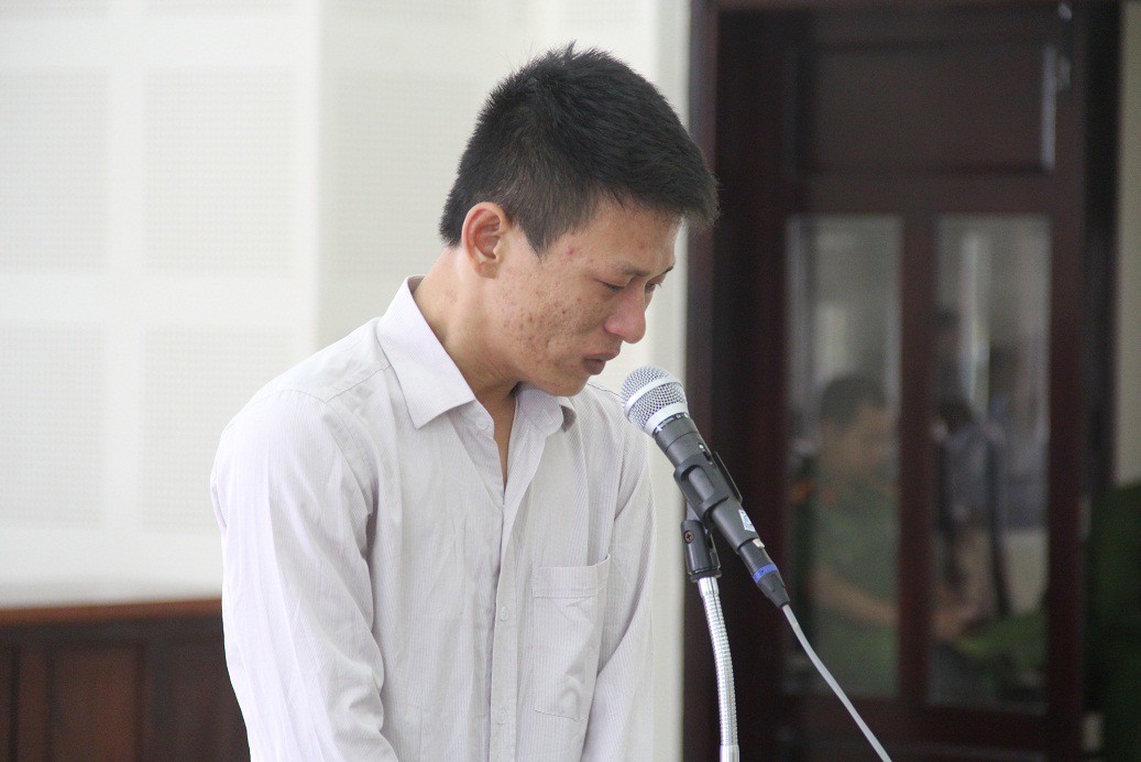 Đâm chết bạn nhậu trong lúc tính tiền, lĩnh 20 năm tù