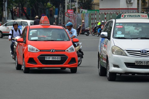 Taxi truyền thống phải "lột xác"