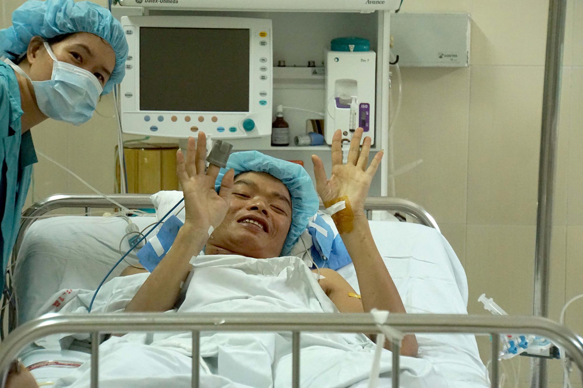 Giành lại sự sống cho nhiều người: Hậu trường ghép tạng "xuyên Việt"