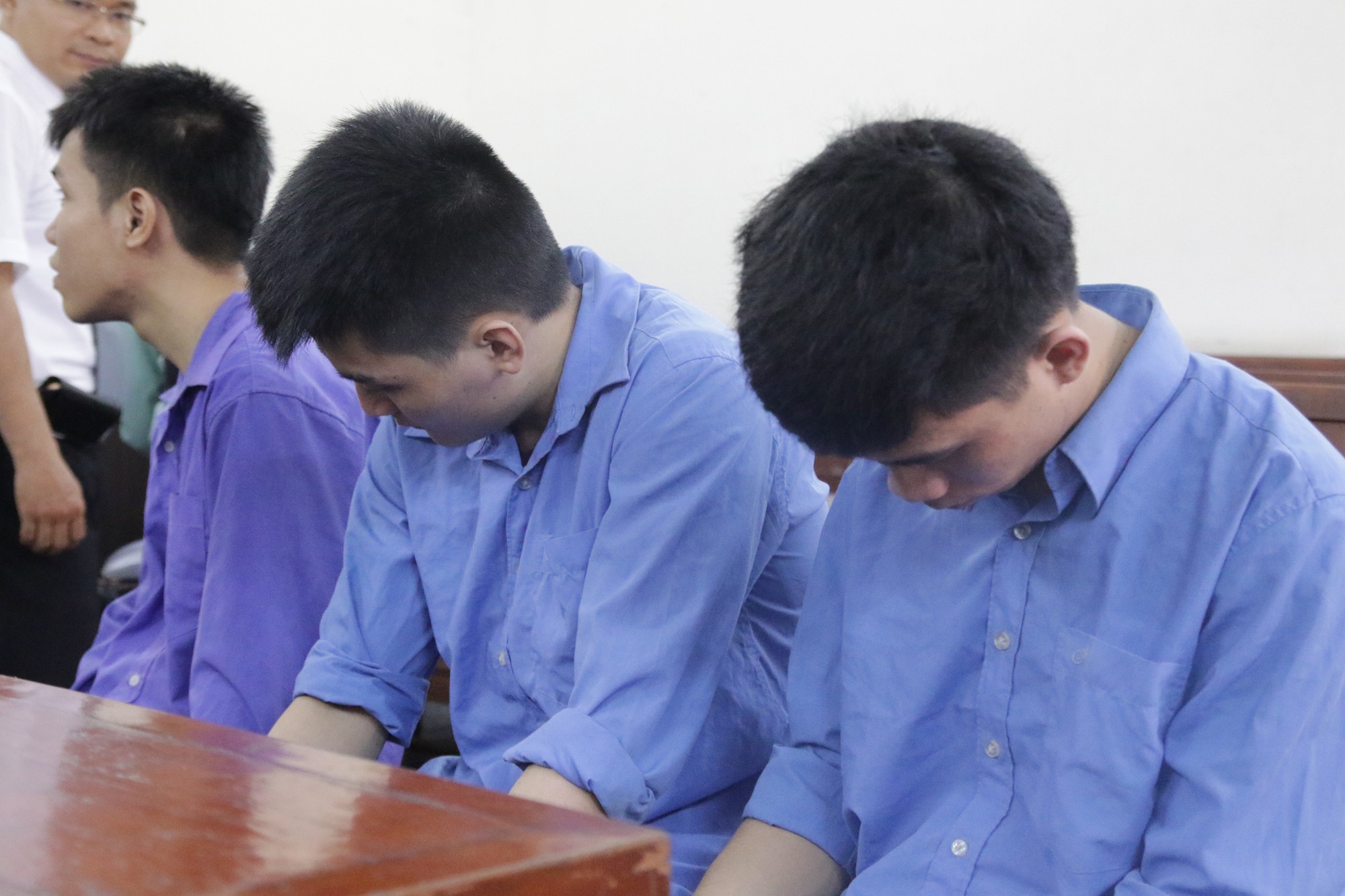 Bị tát vô cớ sau chầu nhậu, thanh niên đâm chết người
