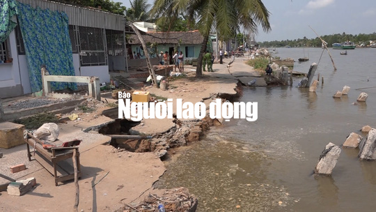Sạt lở kinh hoàng ngay dự án kè sông trên 400 tỉ đang thi công