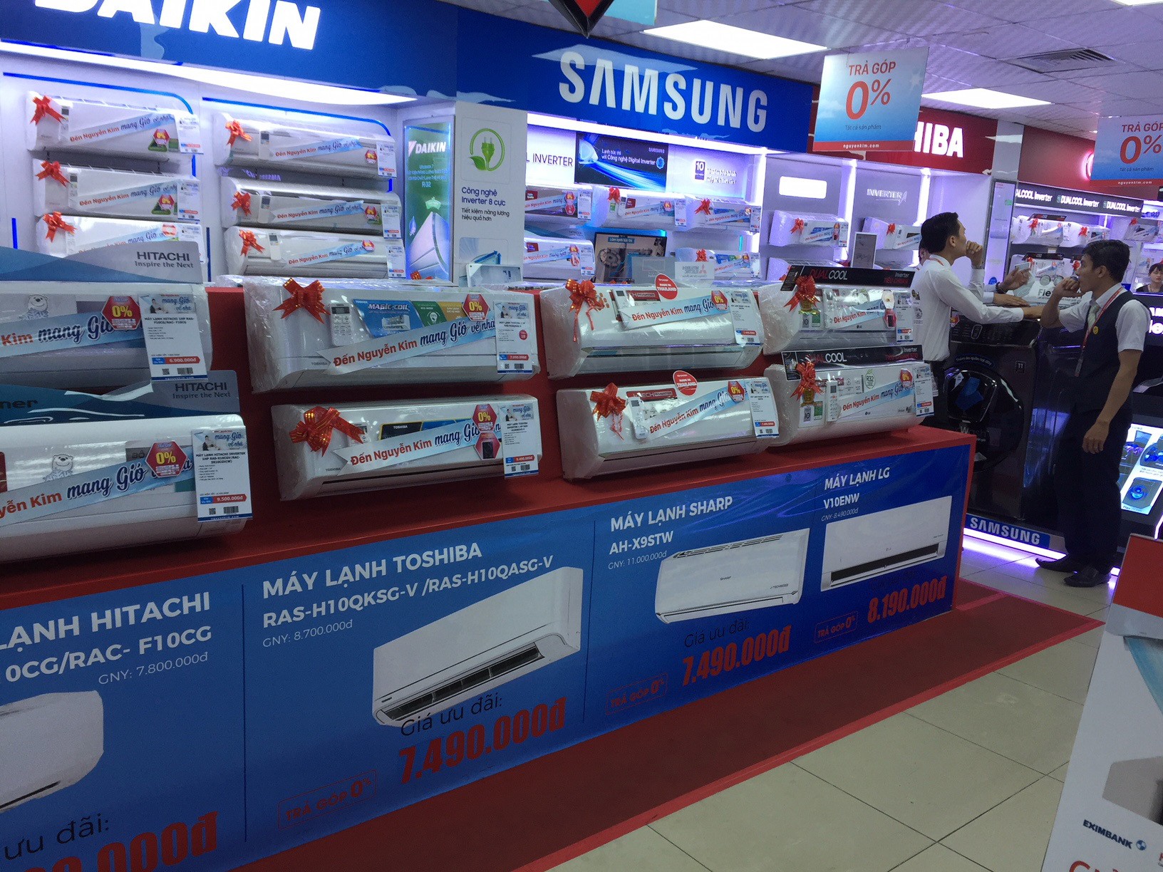 Phong phú thiết bị chống nóng, siêu thị điện máy hốt bạc