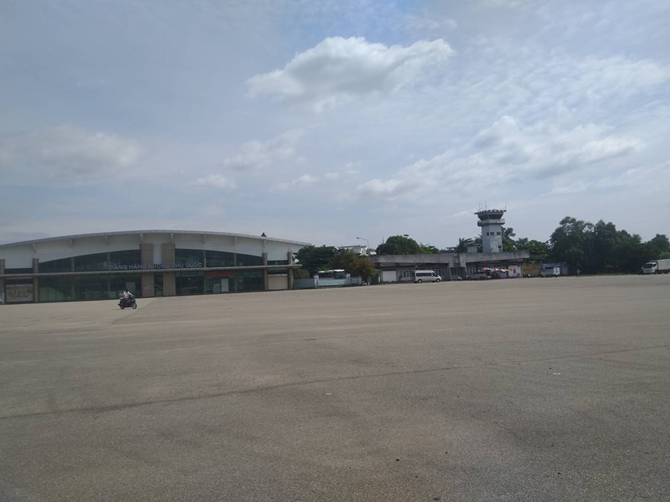 Hãi hùng sân bay cũ Phú Quốc trở thành nơi hút chích