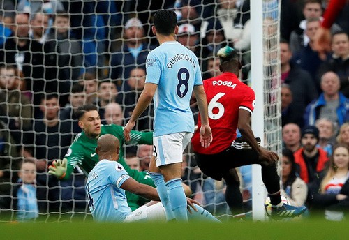 Ngược d&ograve;ng ngoạn mục, Man United quật ng&atilde; Man City tại Etihad - Ảnh 5.