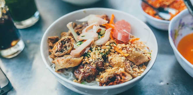 Quán ăn Việt Nam hiếm hoi giữa lòng Hong Kong - Ảnh 11.