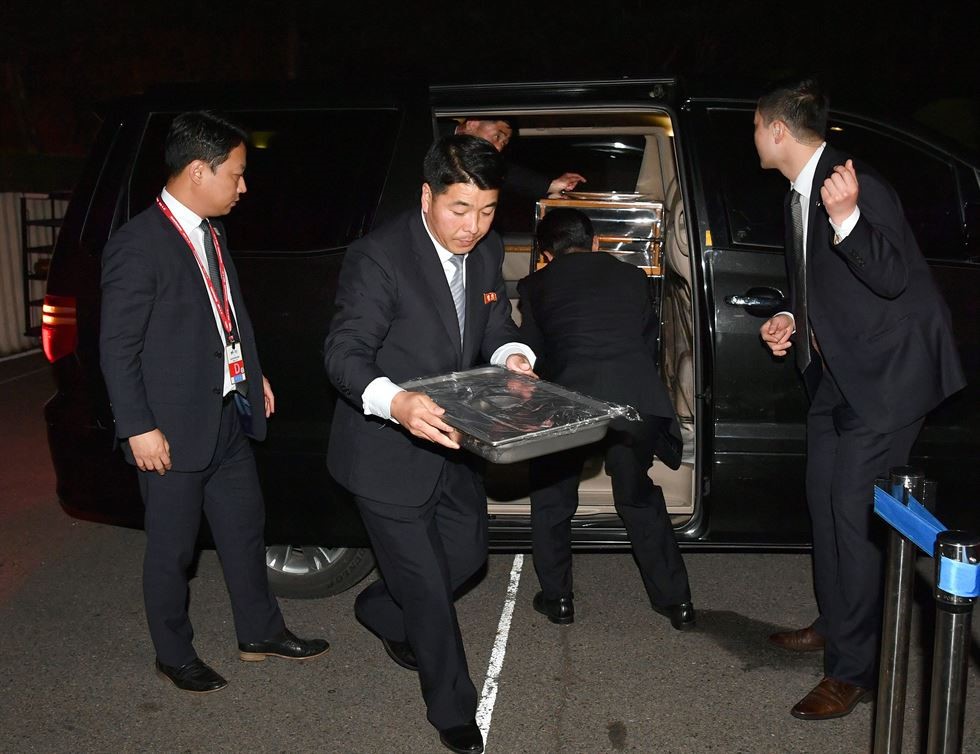 Khi &ocirc;ng Kim Jong-un trổ t&agrave;i... quyến rũ  - Ảnh 5.