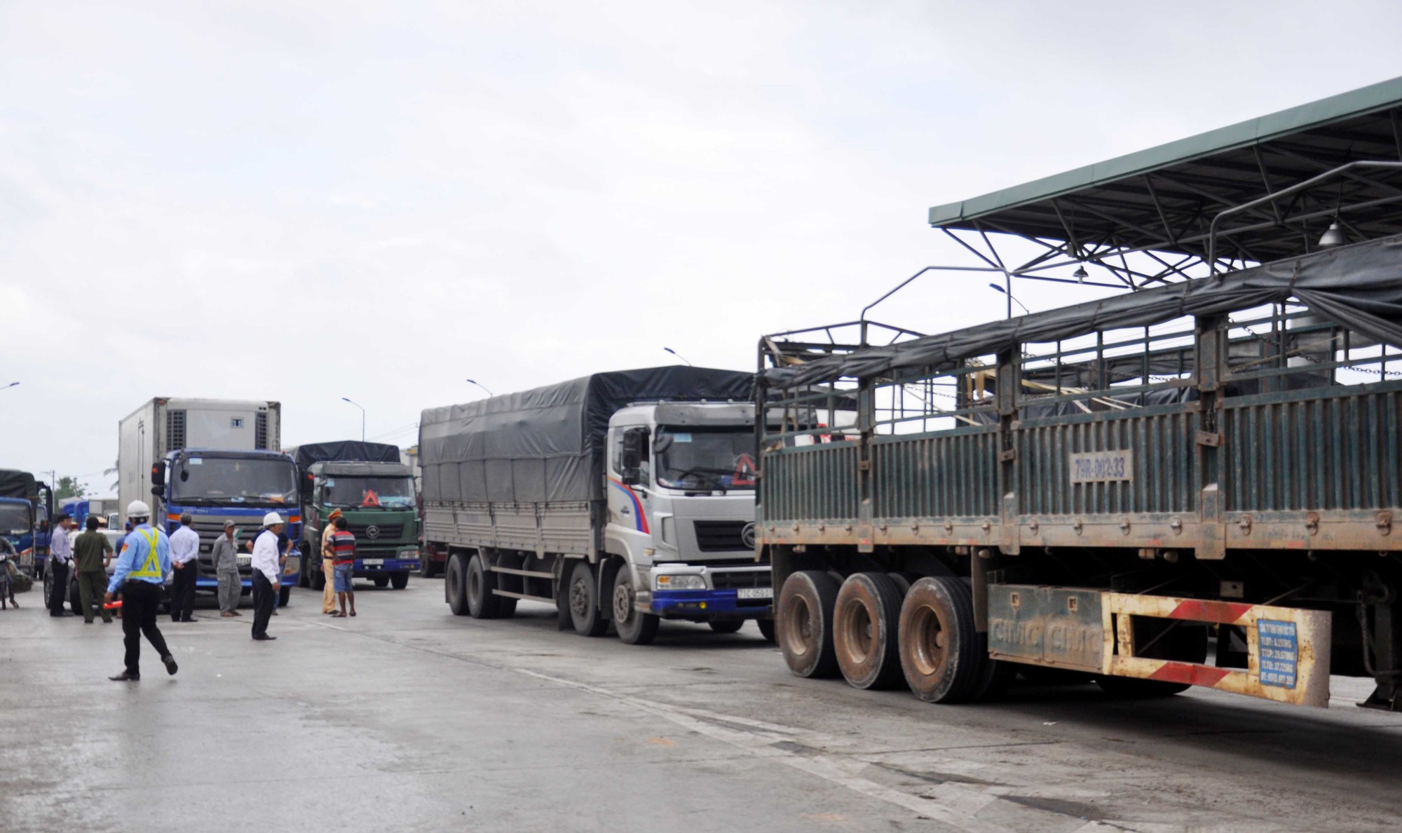 BOT Ninh Lộc phải xả trạm trong dịp lễ - Ảnh 2.