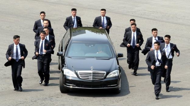 Khi &ocirc;ng Kim Jong-un đi lại: Từ t&agrave;u bọc th&eacute;p đến chim ưng trắng - Ảnh 7.