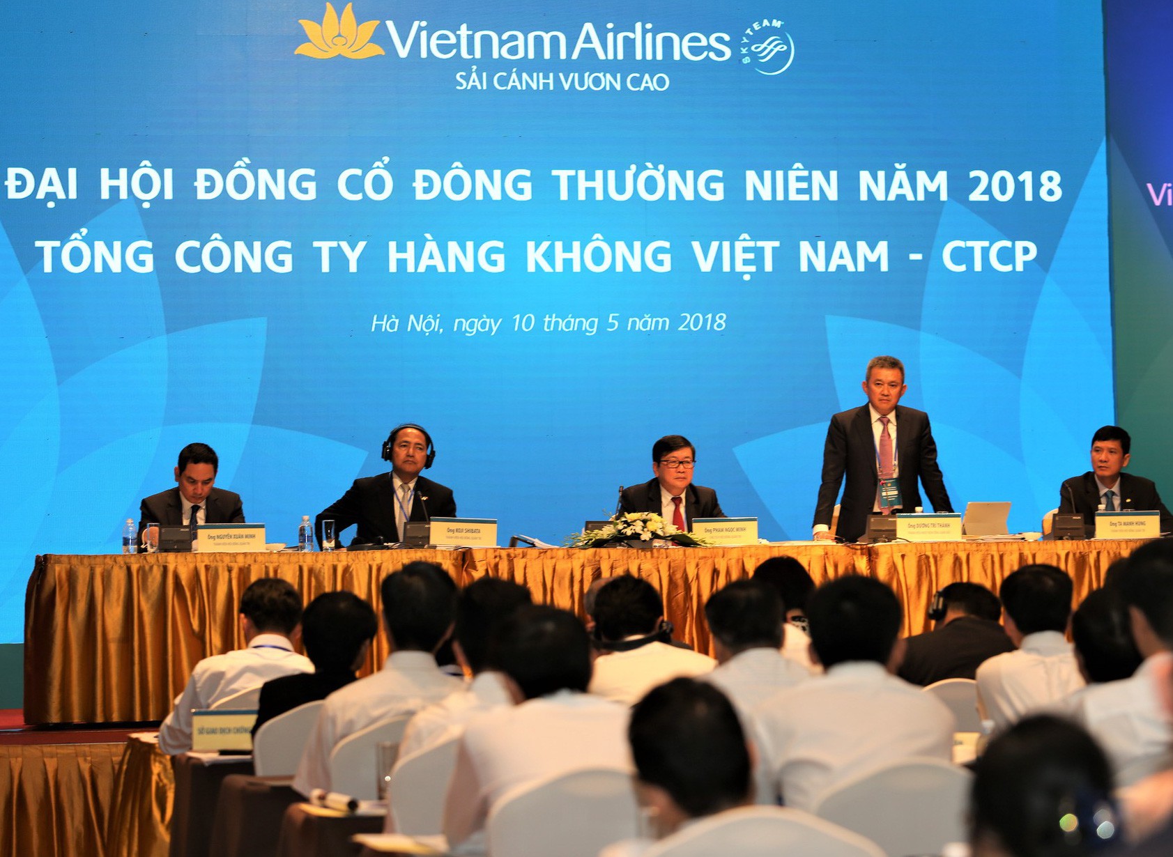 CEO Vietnam Airlines: Không phải cứ giá dầu tăng là tăng giá vé máy bay
