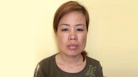 Vào nhà nghỉ với 2 người đàn bà cùng lúc, cụ ông U80 ngủ mê mệt