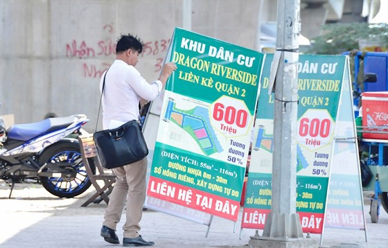 Ngậm đắng mất oan tiền v&igrave; nghe lời c&ograve; đất - Ảnh 2.