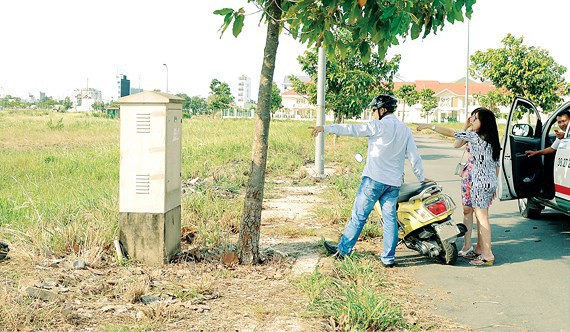 Ngậm đắng mất oan tiền v&igrave; nghe lời c&ograve; đất - Ảnh 1.
