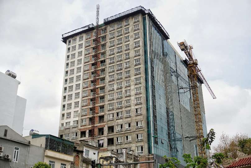 Việc ph&aacute; dỡ vi phạm ở 8B L&ecirc; Trực hiện nay ra sao? - Ảnh 3.