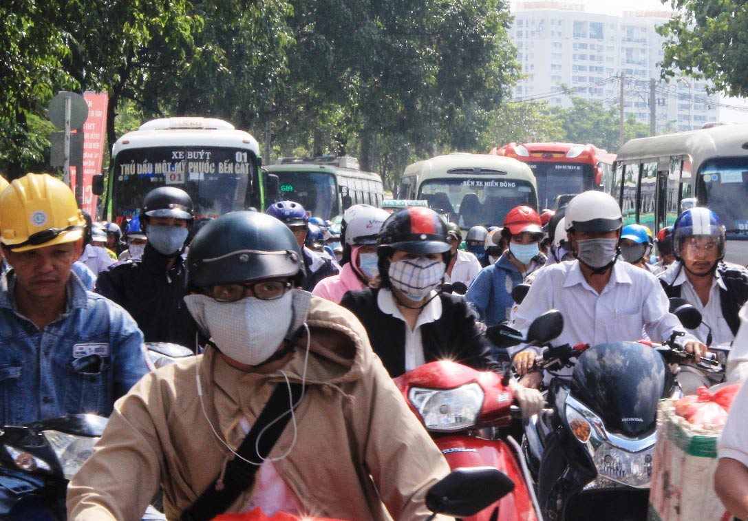 Nỗi sợ tai nạn giao thông từ "ninja đeo tai nghe"