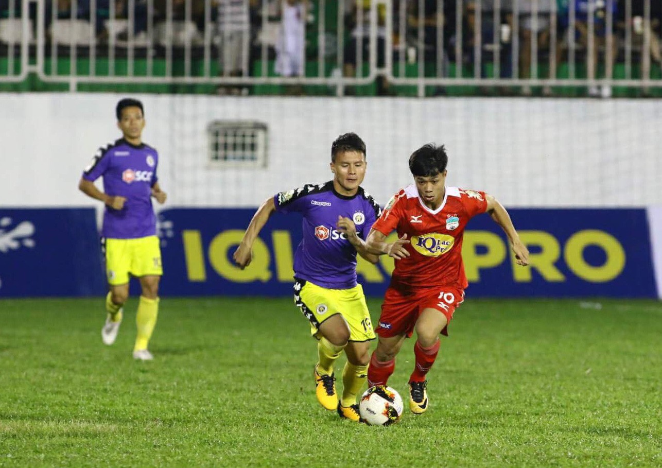 Hà Nội FC bỏ họp báo vì bức xúc trọng tài - Ảnh 1.