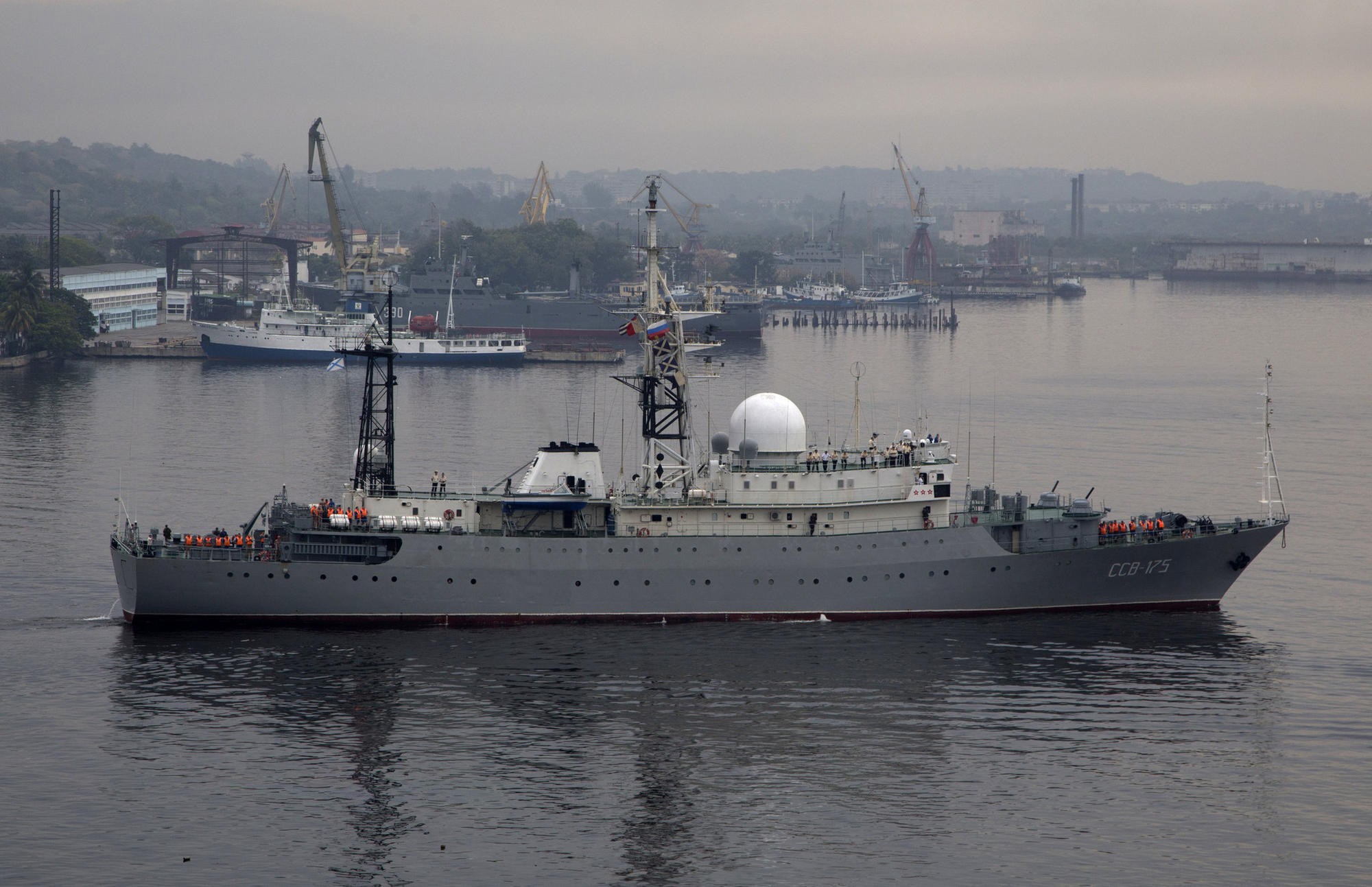 viktor leonov