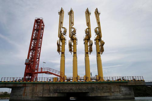 Vị đắng từ đầu tư Trung Quốc (*): "Quả bom nợ" 10 tỉ USD trên vịnh Bengal