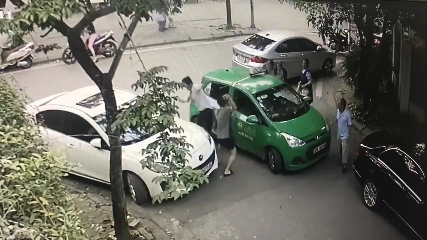 "Bác" thông tin tài xế taxi Mai Linh hòa giải với người đánh mình nhập viện