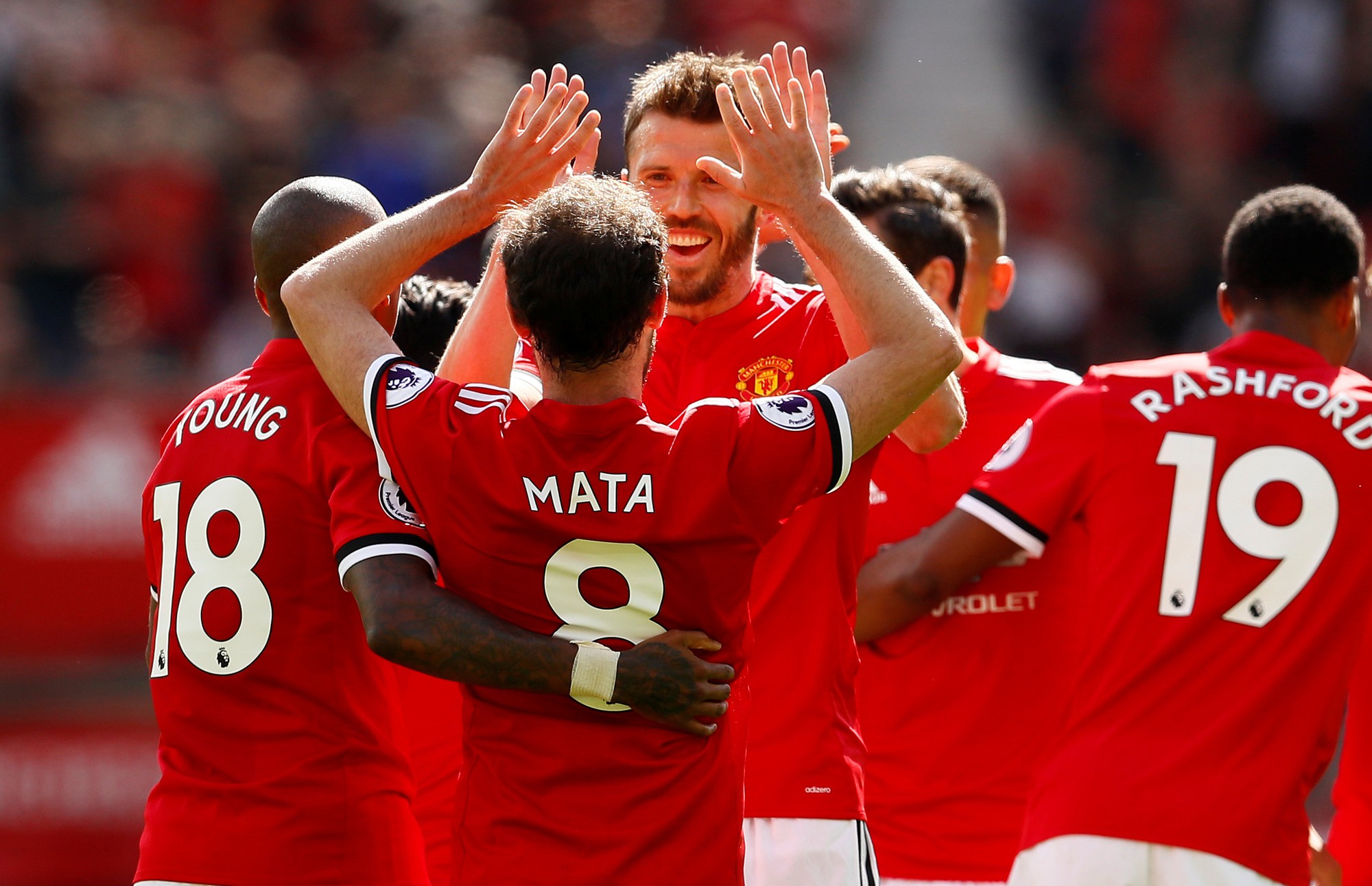 Ch&ugrave;m ảnh - clip v&ograve;ng cuối Giải Ngoại hạng Anh: Liverpool rạng rỡ, Chelsea thảm thương - Ảnh 22.