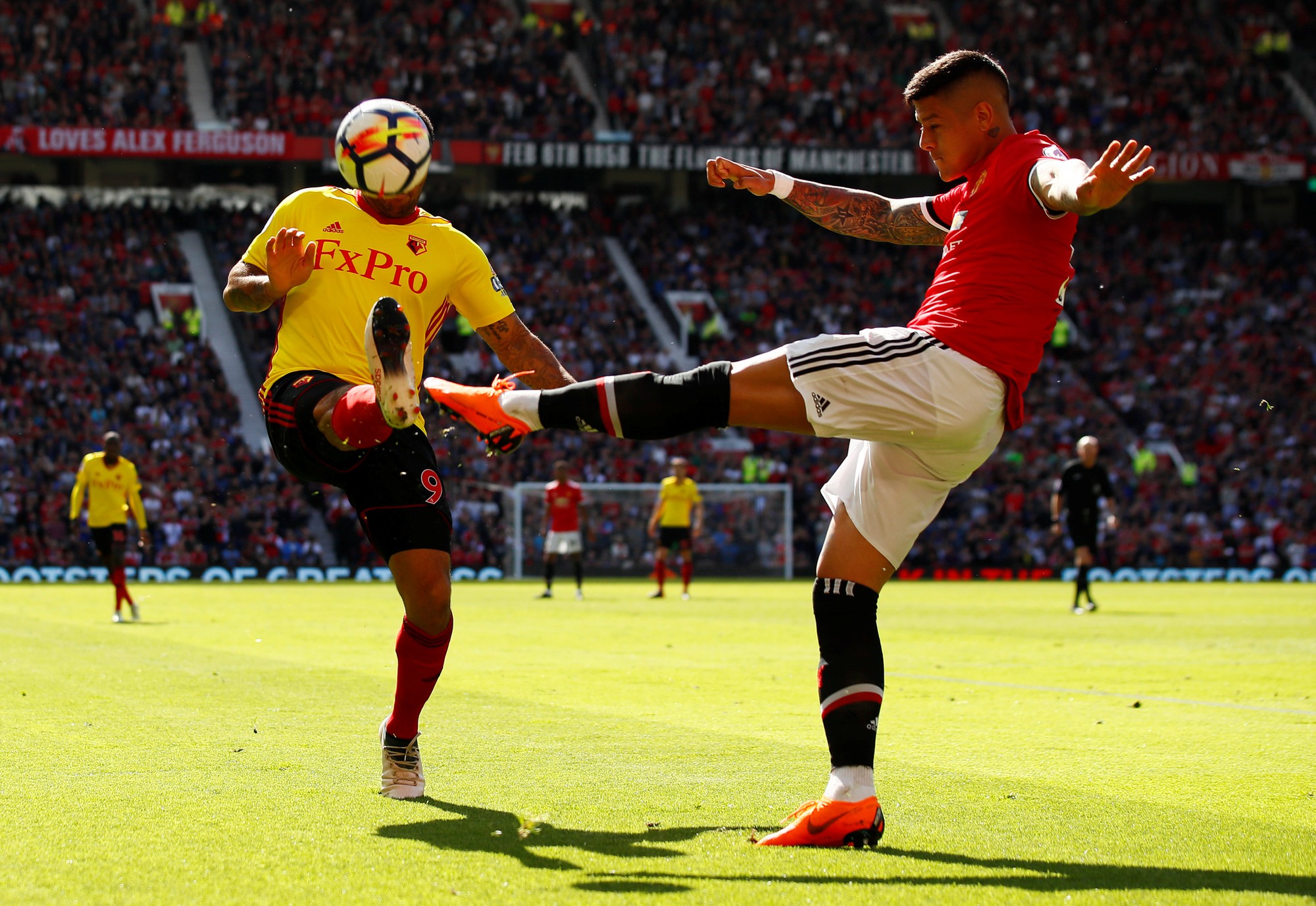 Ch&ugrave;m ảnh - clip v&ograve;ng cuối Giải Ngoại hạng Anh: Liverpool rạng rỡ, Chelsea thảm thương - Ảnh 19.
