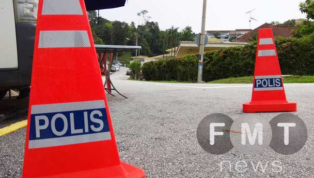 Malaysia: Cảnh sát phong tỏa nhà ông Najib sau lệnh cấm xuất cảnh - Ảnh 3.
