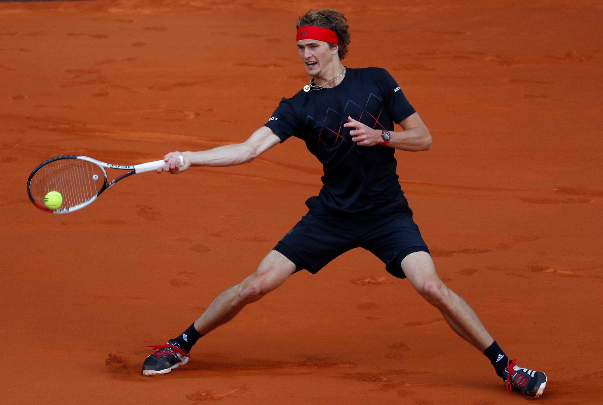 Ng&ocirc;i v&ocirc; địch Madrid gi&uacute;p Zverev tự tin đến Rome - Ảnh 3.