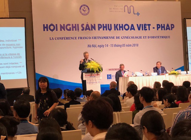 10 b&agrave; bầu nhập viện, 9 người xin được đẻ mổ - Ảnh 2.