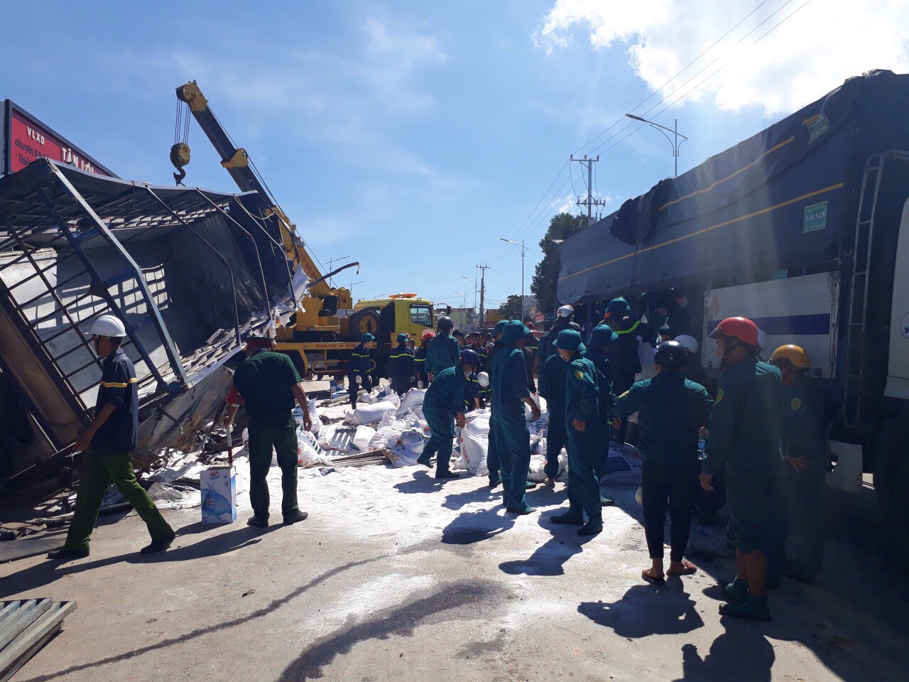 Vụ tai nạn thảm khốc ở Lâm Đồng: Xe tải gây tai nạn tại 3 điểm - Ảnh 3.