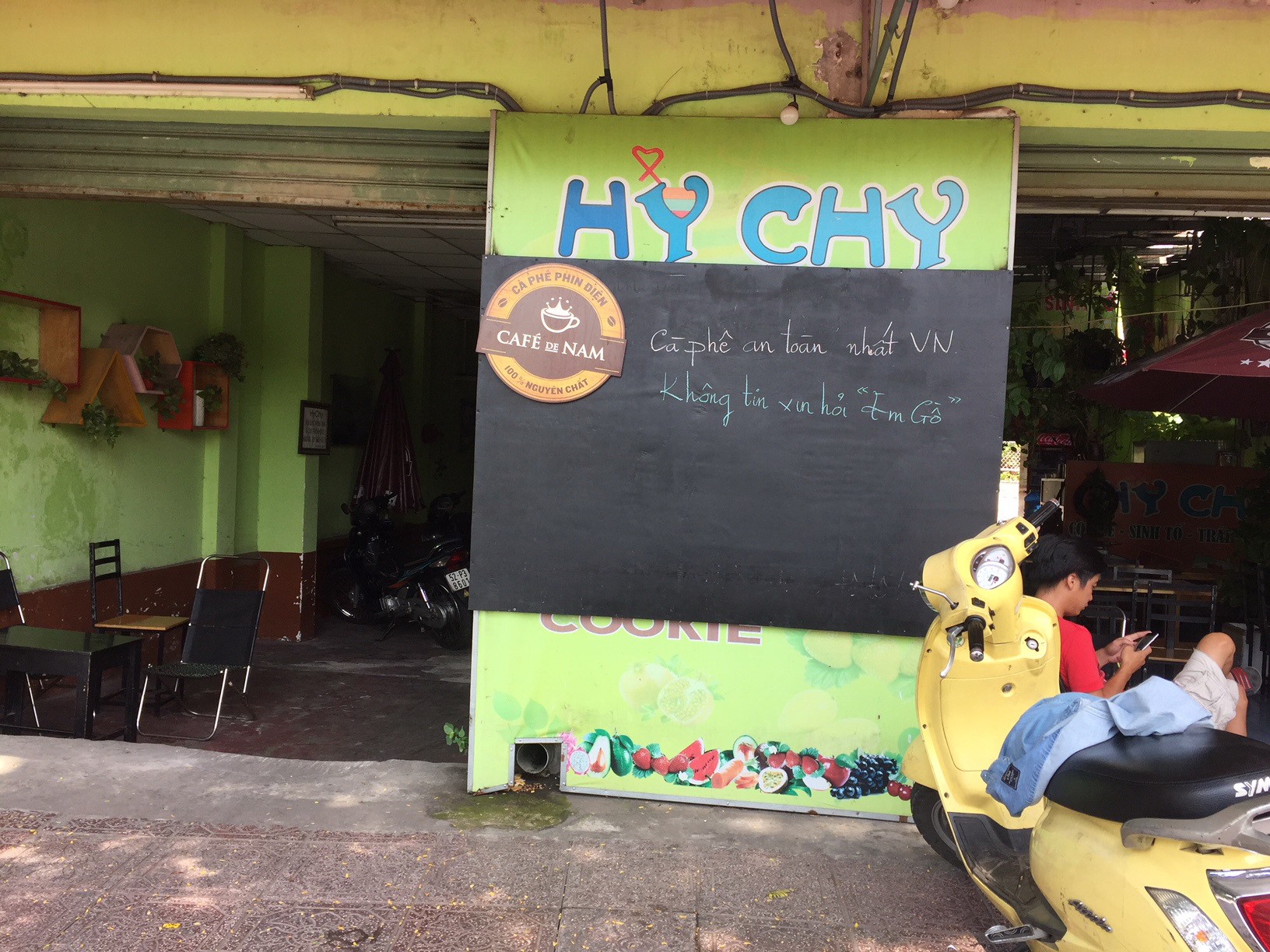 TP HCM: Nhiều cửa hàng giật tít gây sốc để câu khách - Ảnh 2.