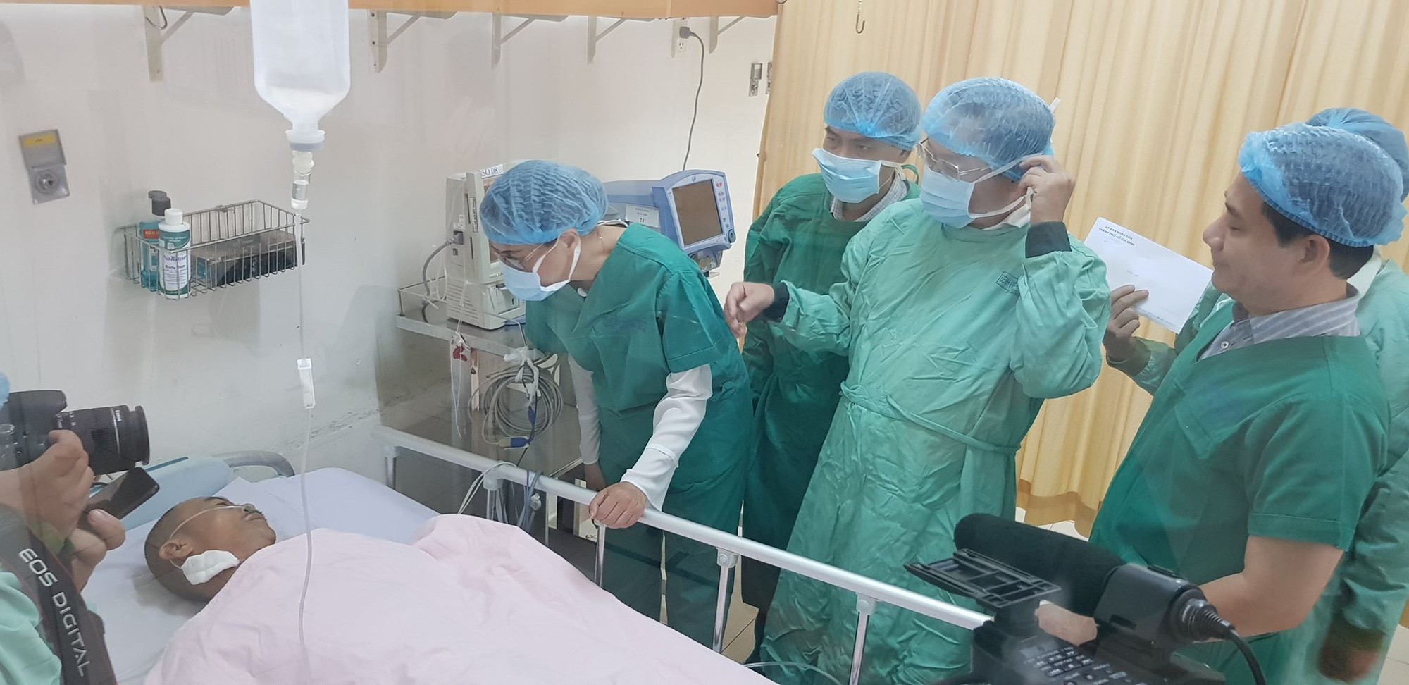 Ghi nhận công lao các "hiệp sĩ"