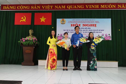 Tuyên dương các điển hình học tập Bác