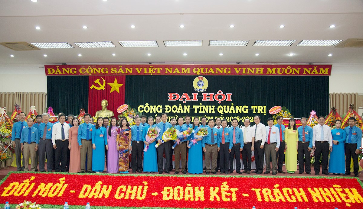 &Ocirc;ng Nguyễn Thế Lập t&aacute;i cử chức Chủ tịch LĐLĐ tỉnh Quảng Trị - Ảnh 2.