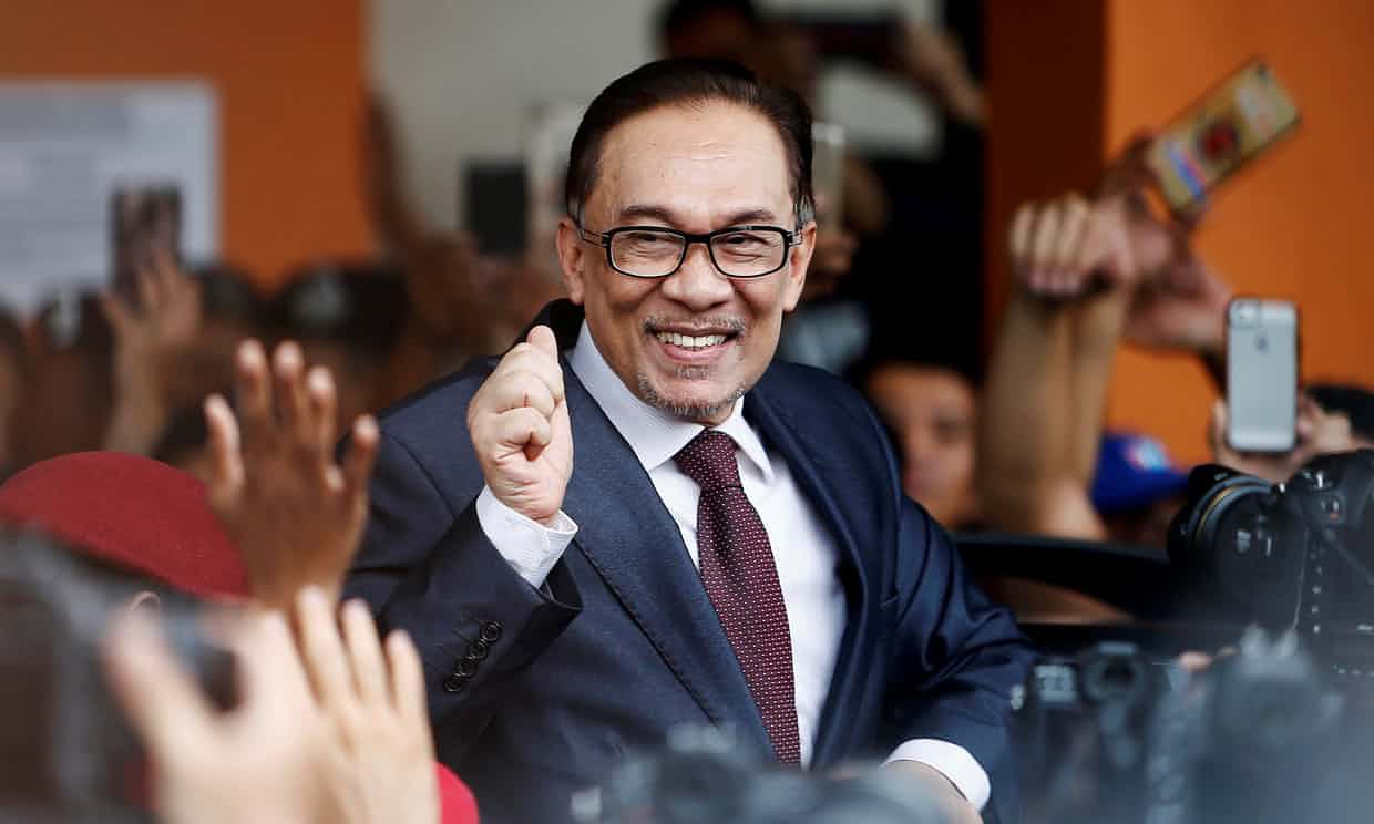 Malaysia: Ông Anwar ra tù, ông Mahathir nắm quyền thủ tướng bao lâu?