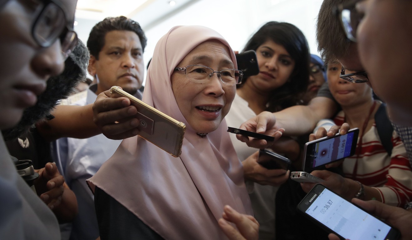Malaysia: &Ocirc;ng Anwar ra t&ugrave;, &ocirc;ng Mahathir nắm quyền thủ tướng bao l&acirc;u? - Ảnh 3.