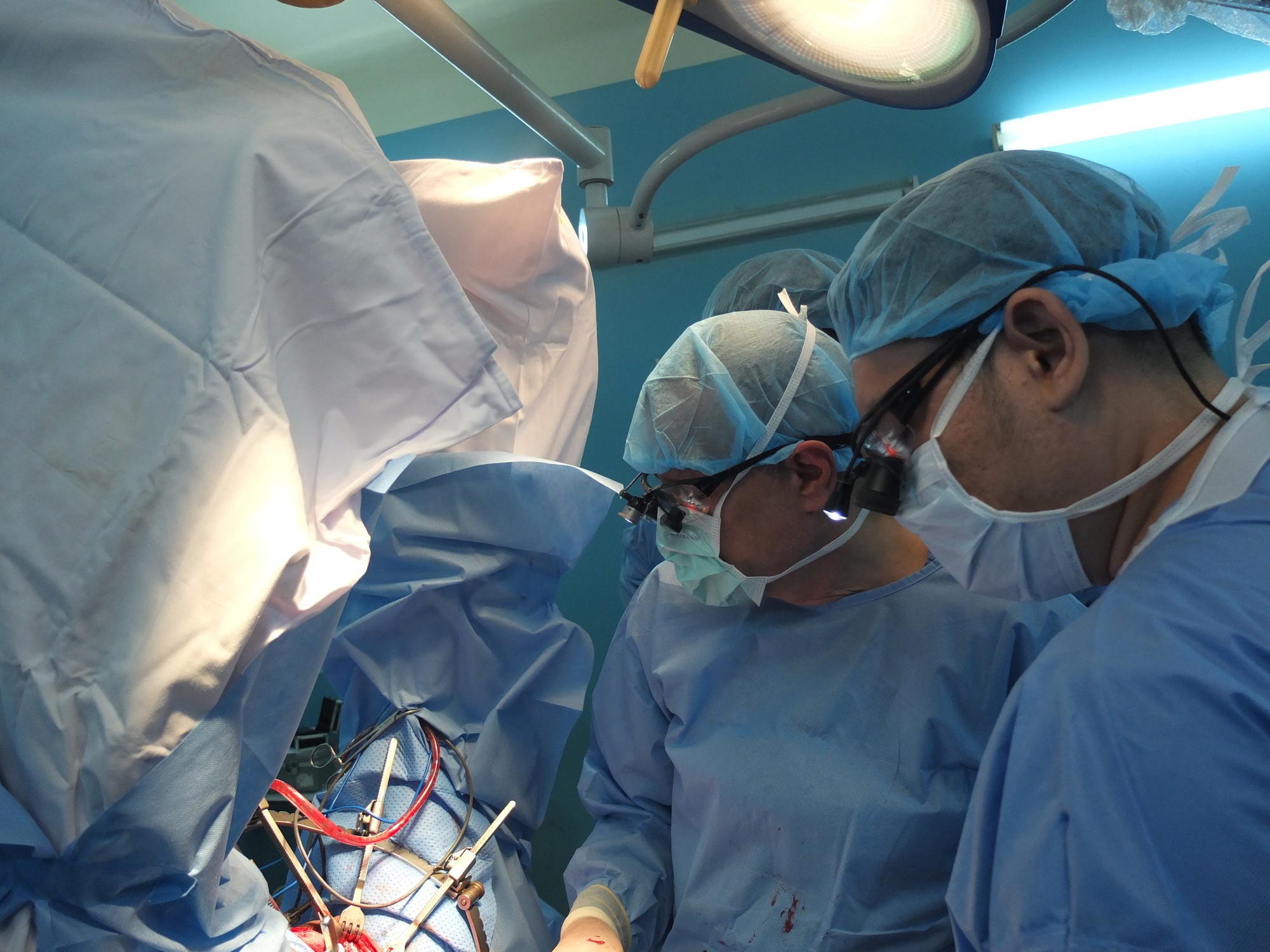 Đang tắm, người đàn ông U60 bị tình nhân cắt đứt "của quý"