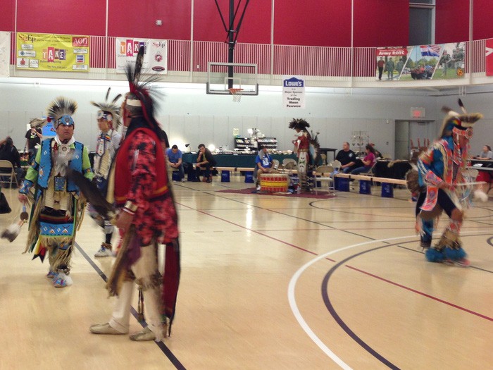 Độc đ&aacute;o lễ hội &lsquo;Pow Wow&rsquo; của người da đỏ - Ảnh 4.