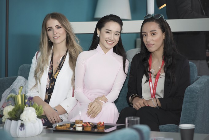 Nhã Phương duyên dáng ở Cannes, được ngợi khen - Ảnh 7.