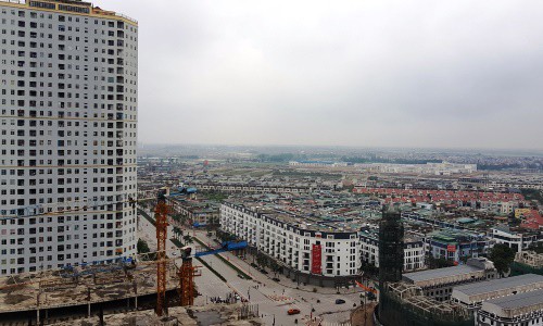Viện ph&oacute; CIEM: Đ&atilde; c&oacute; 8/10 dấu hiệu của bong b&oacute;ng bất động sản - Ảnh 1.