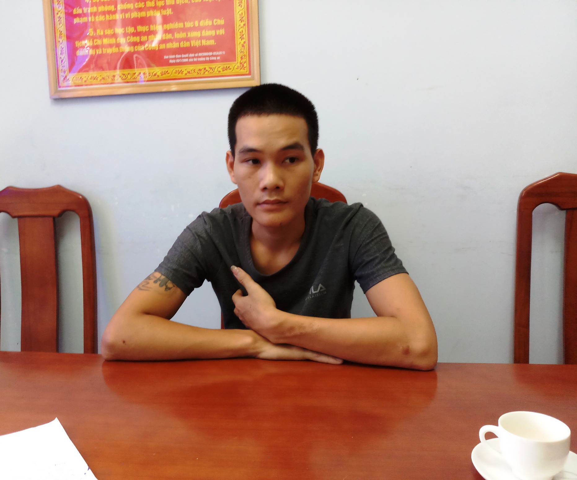 Bắt tên trộm két sắt, lấy tiền đi đánh bạc - Ảnh 1.