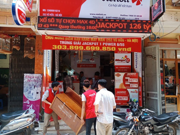 Người trúng Vietlott kỷ lục gần 304 tỉ đồng đã liên hệ nhận giải - Ảnh 2.