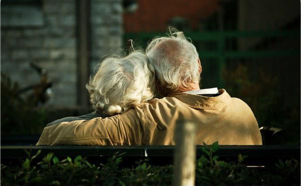 Gừng càng già càng cay, "chuyện ấy" cũng không ngoại lệ